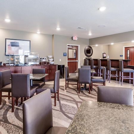 Cobblestone Inn & Suites - Holdrege Dış mekan fotoğraf