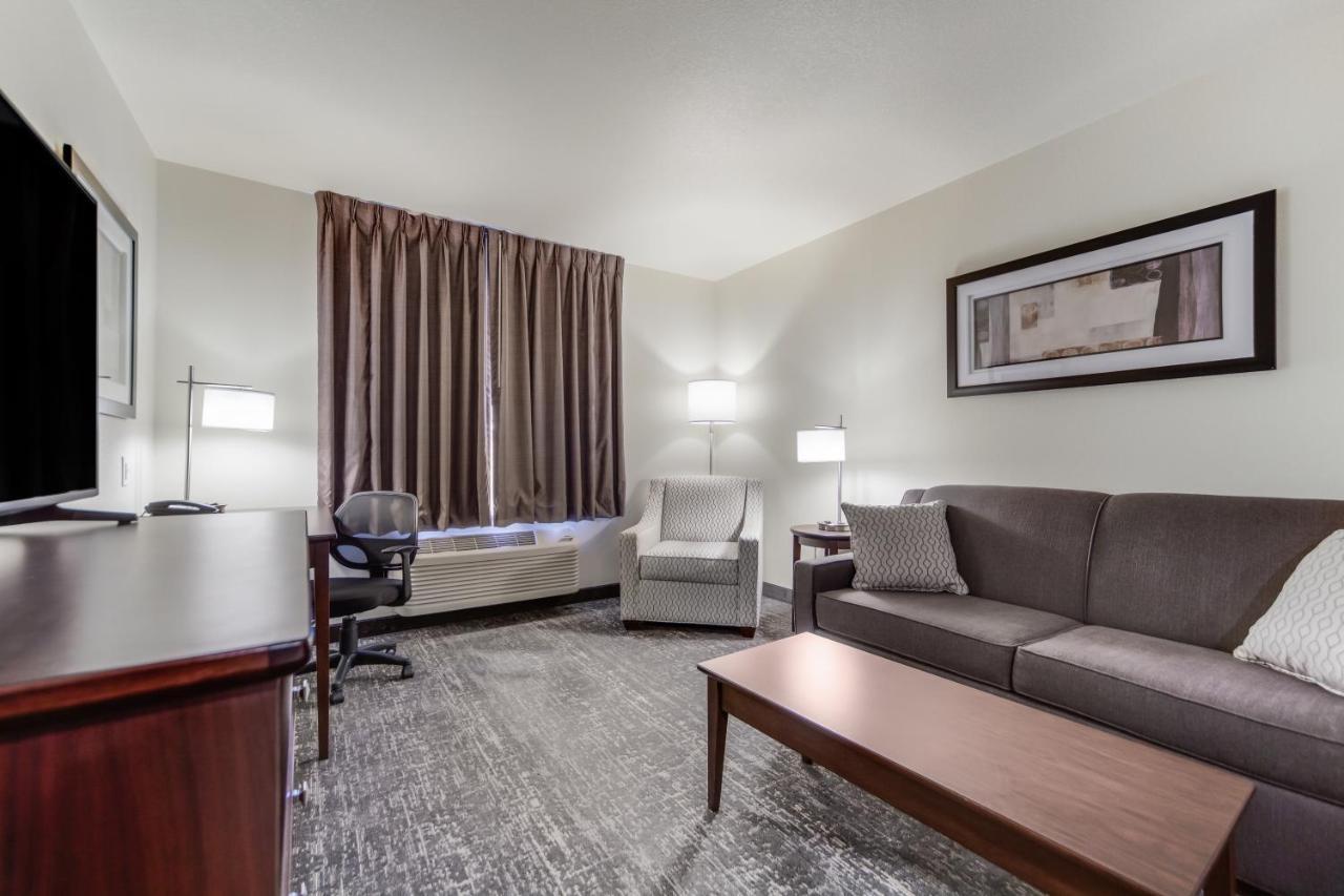Cobblestone Inn & Suites - Holdrege Dış mekan fotoğraf
